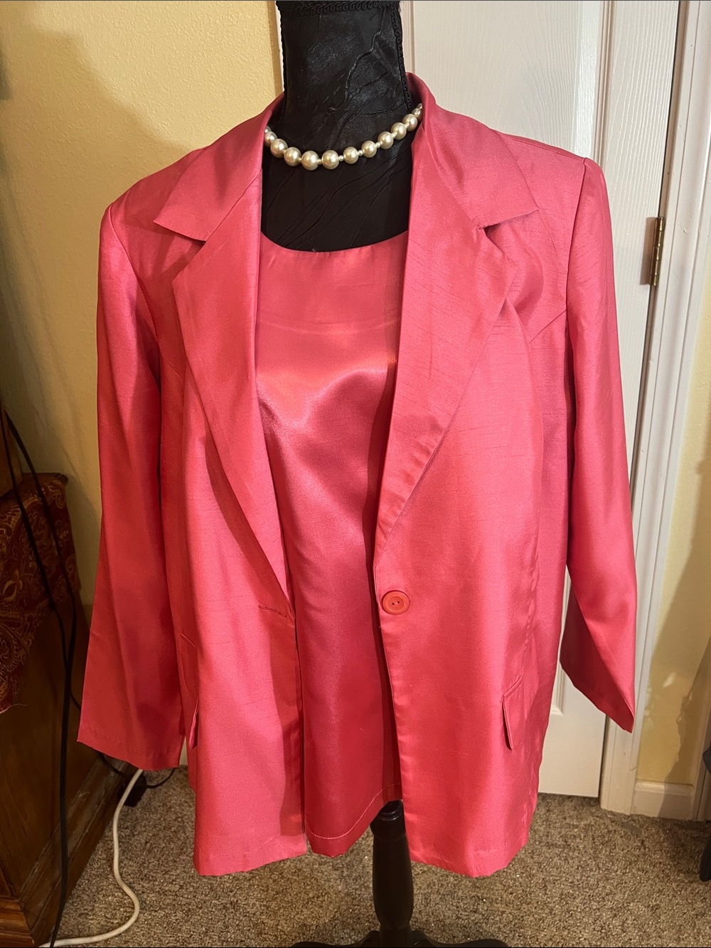 Women’s 2 pc Pink Satin Blazer Jacket and matching camisole